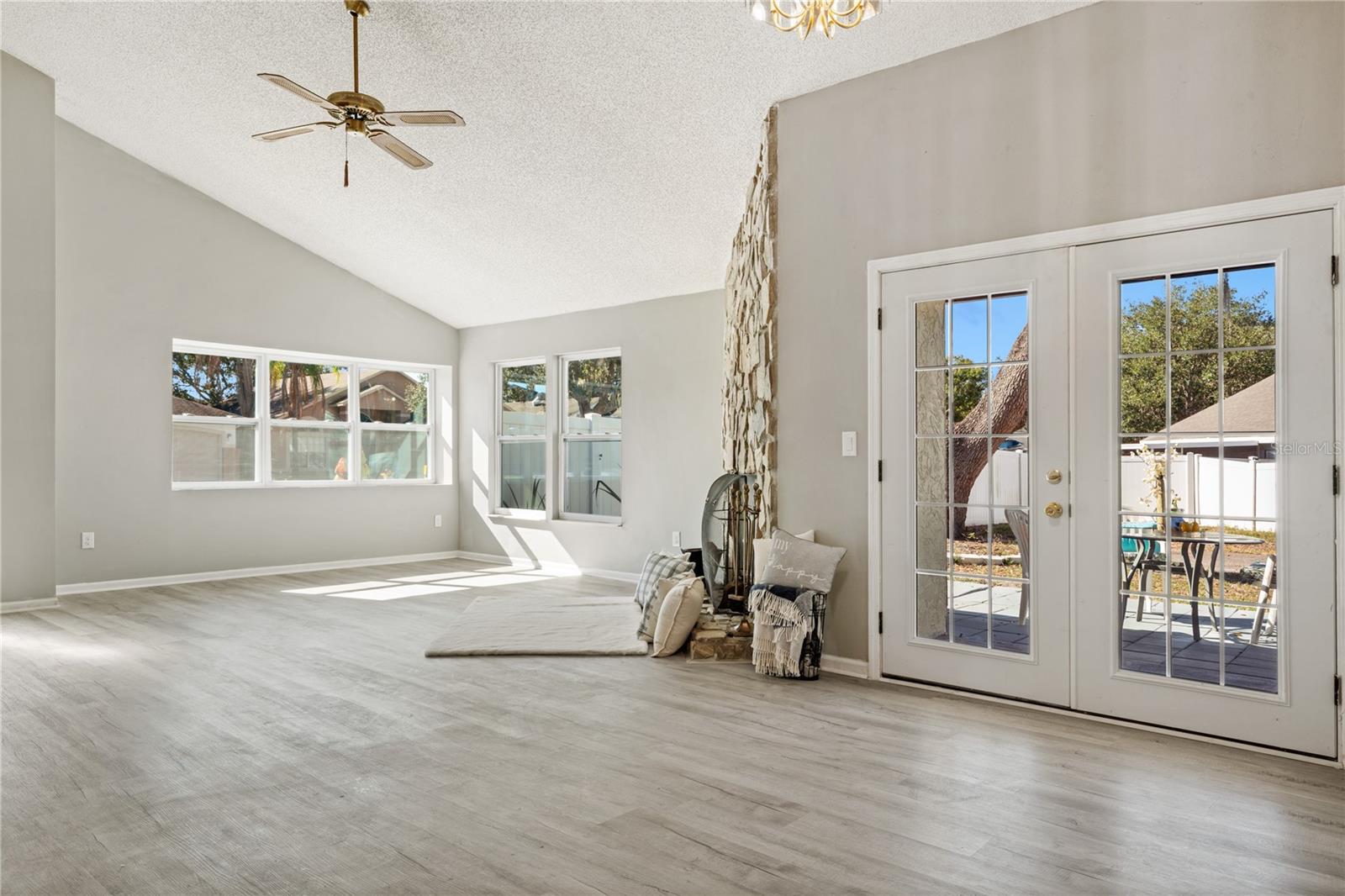 CRISTINA PH I - Residential