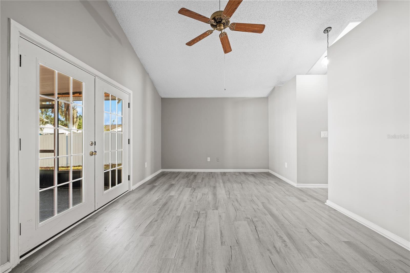 CRISTINA PH I - Residential