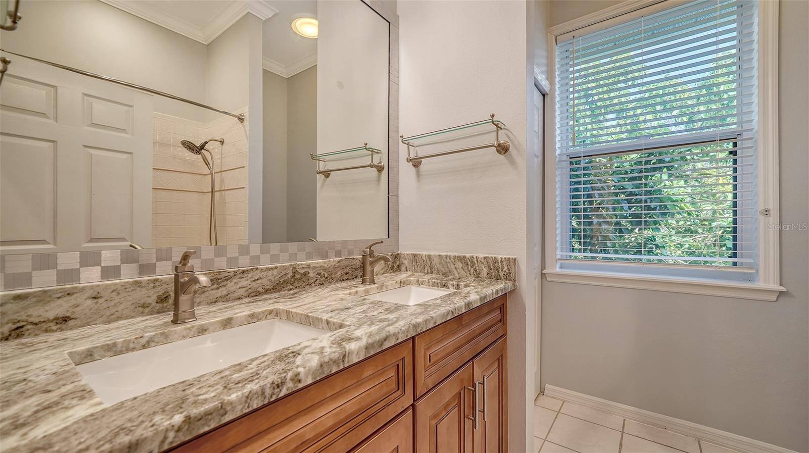 FISHERMENS BAY - Residential