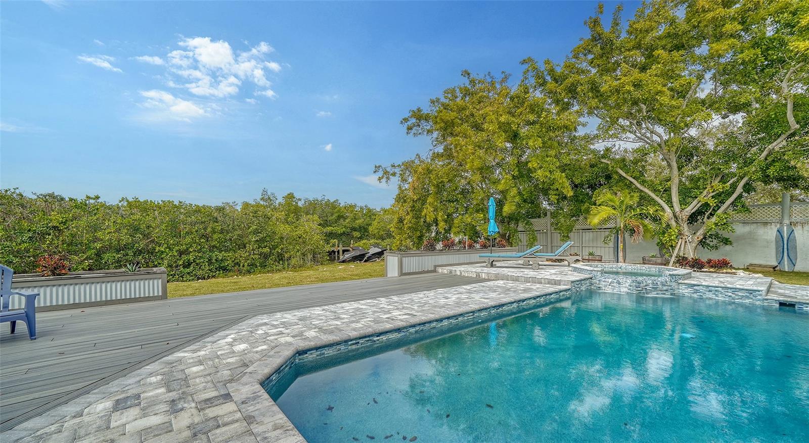 FISHERMENS BAY - Residential