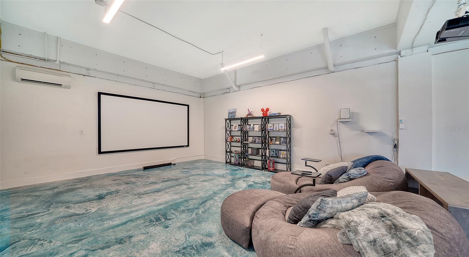 FISHERMENS BAY - Residential