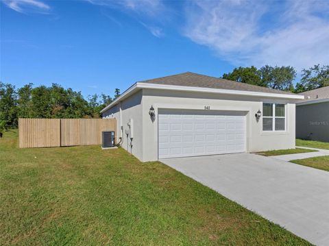 A home in PLANT CITY