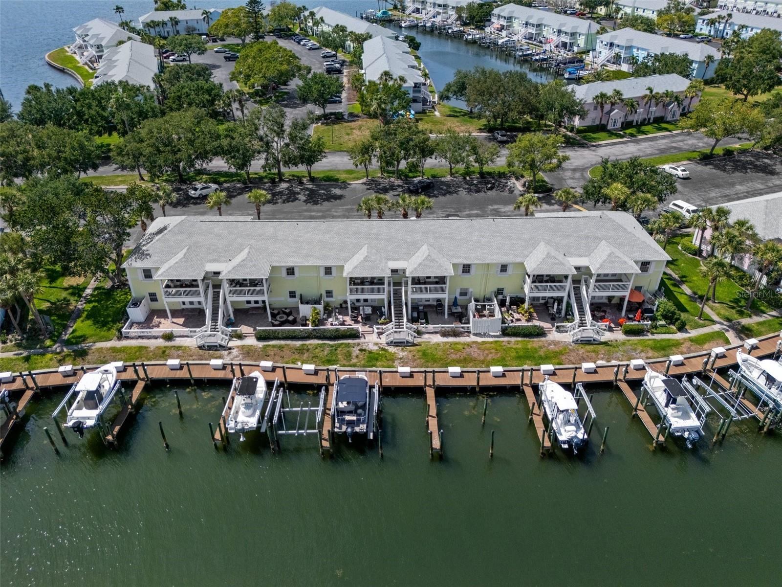 WATERSIDE AT COQUINA KEY SOUTH - Residential