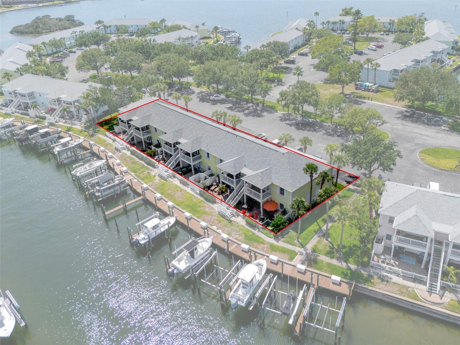 WATERSIDE AT COQUINA KEY SOUTH - Residential