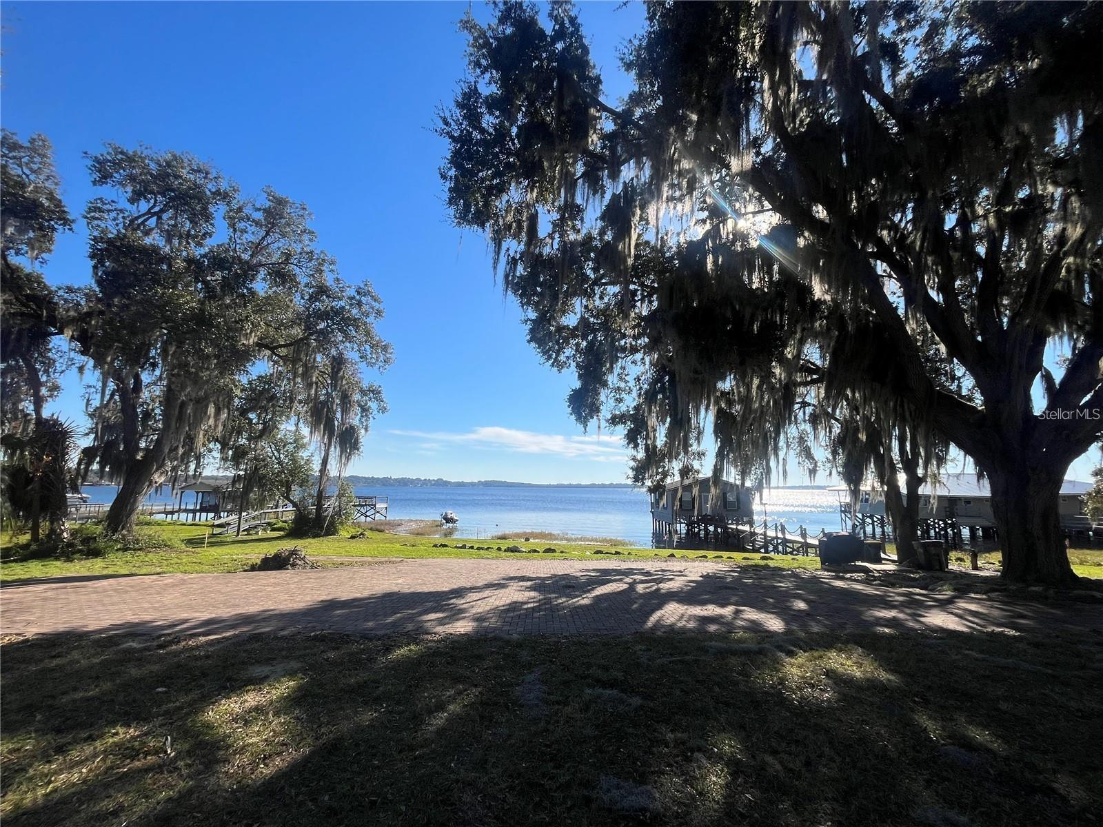 MOORINGS/CLERMONT - Land