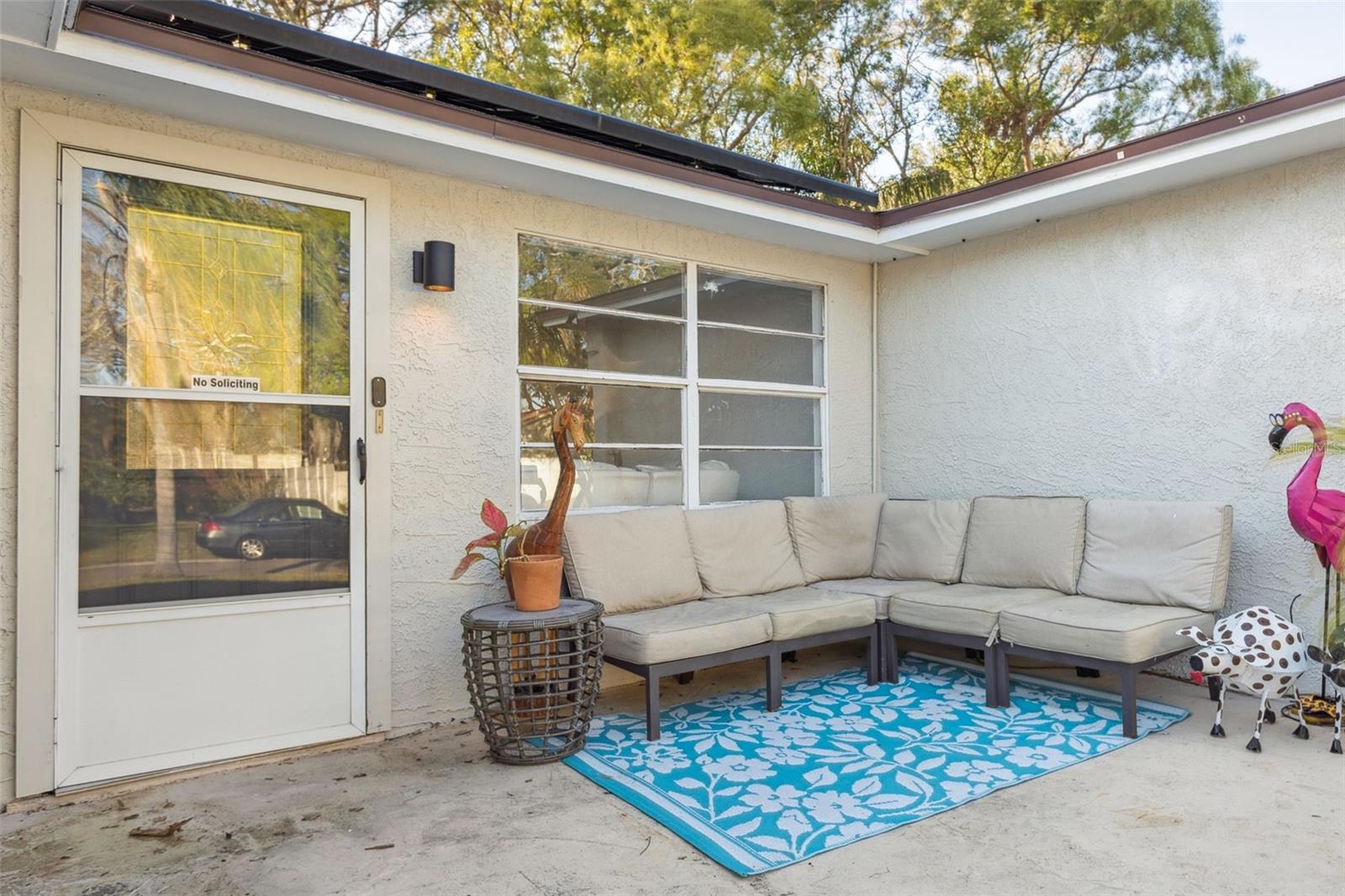 2195 GLEN DRIVE