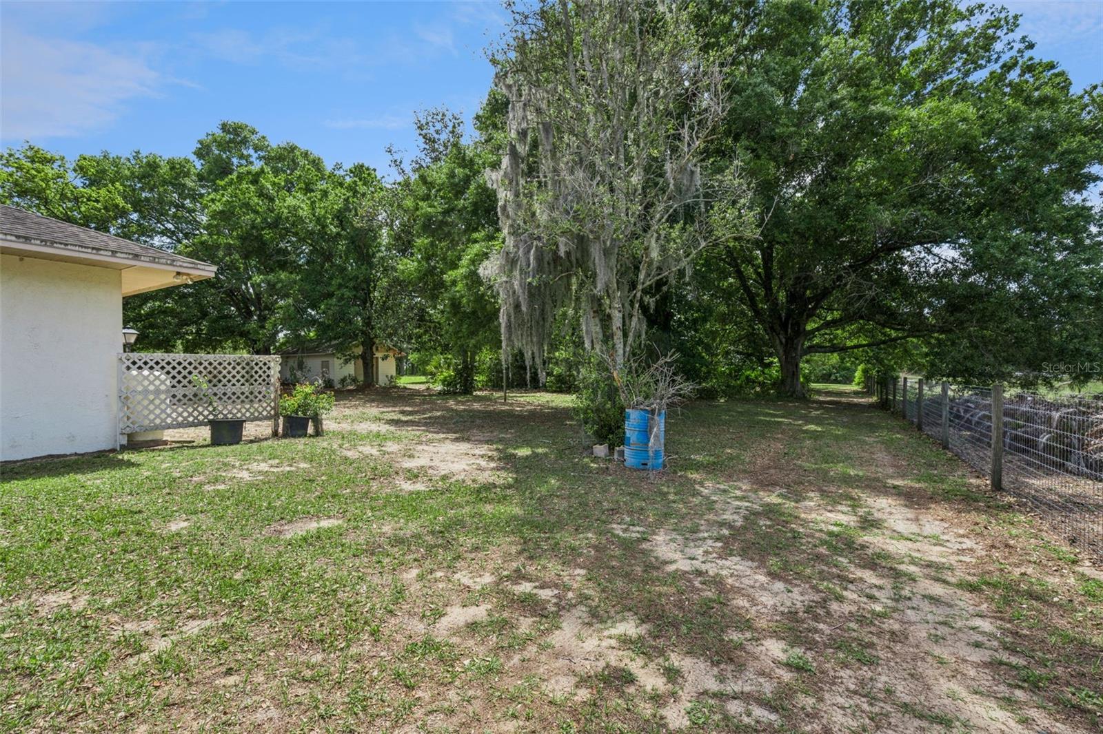 HULL ISLAND AT OAKLAND - Residential