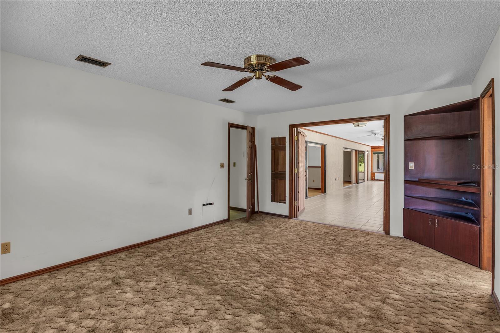 HULL ISLAND AT OAKLAND - Residential