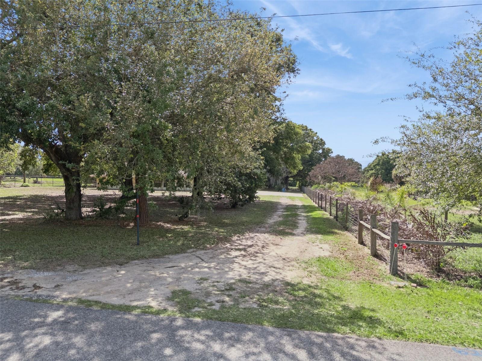 624 HULL ISLAND DRIVE