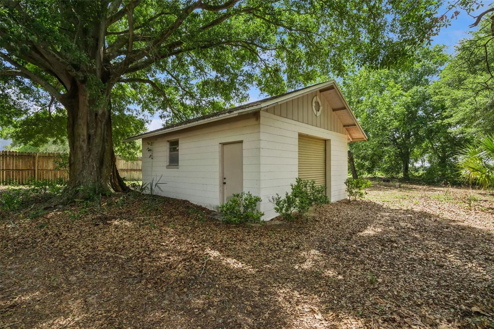 HULL ISLAND AT OAKLAND - Residential