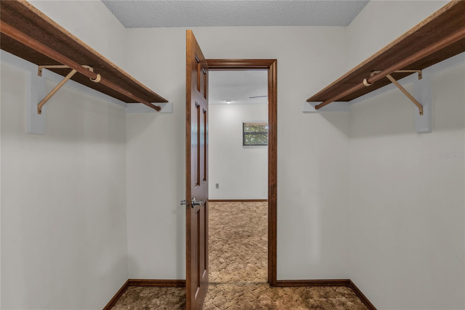 HULL ISLAND AT OAKLAND - Residential