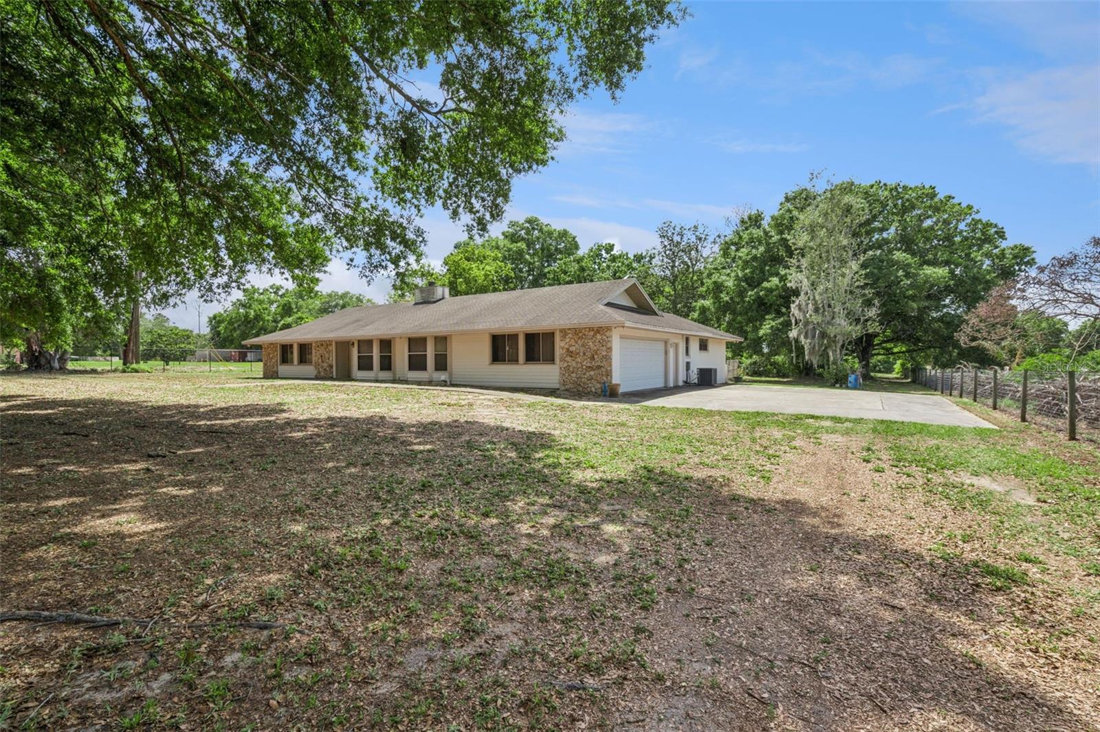 HULL ISLAND AT OAKLAND - Residential