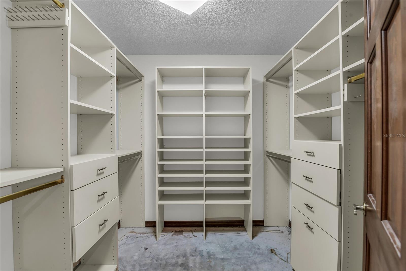 HULL ISLAND AT OAKLAND - Residential