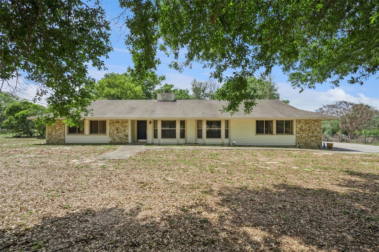 624 HULL ISLAND DRIVE