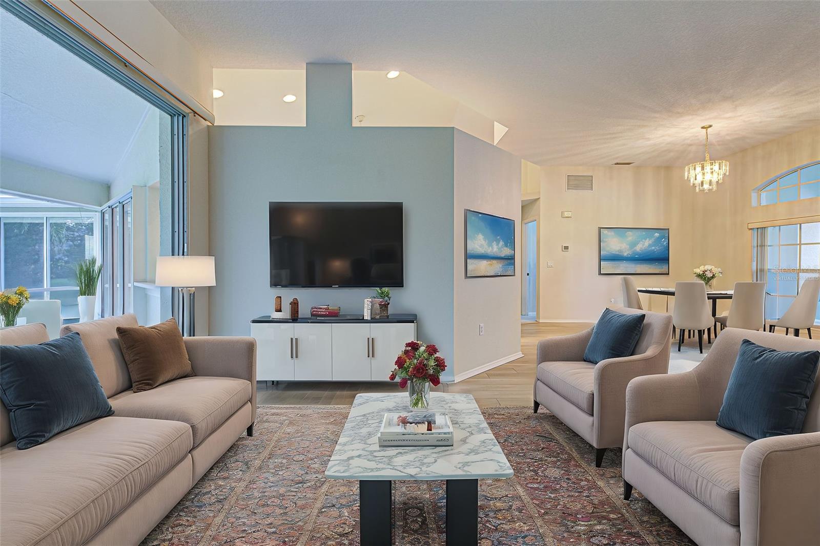 THE LAKES OF JACARANDA - Residential