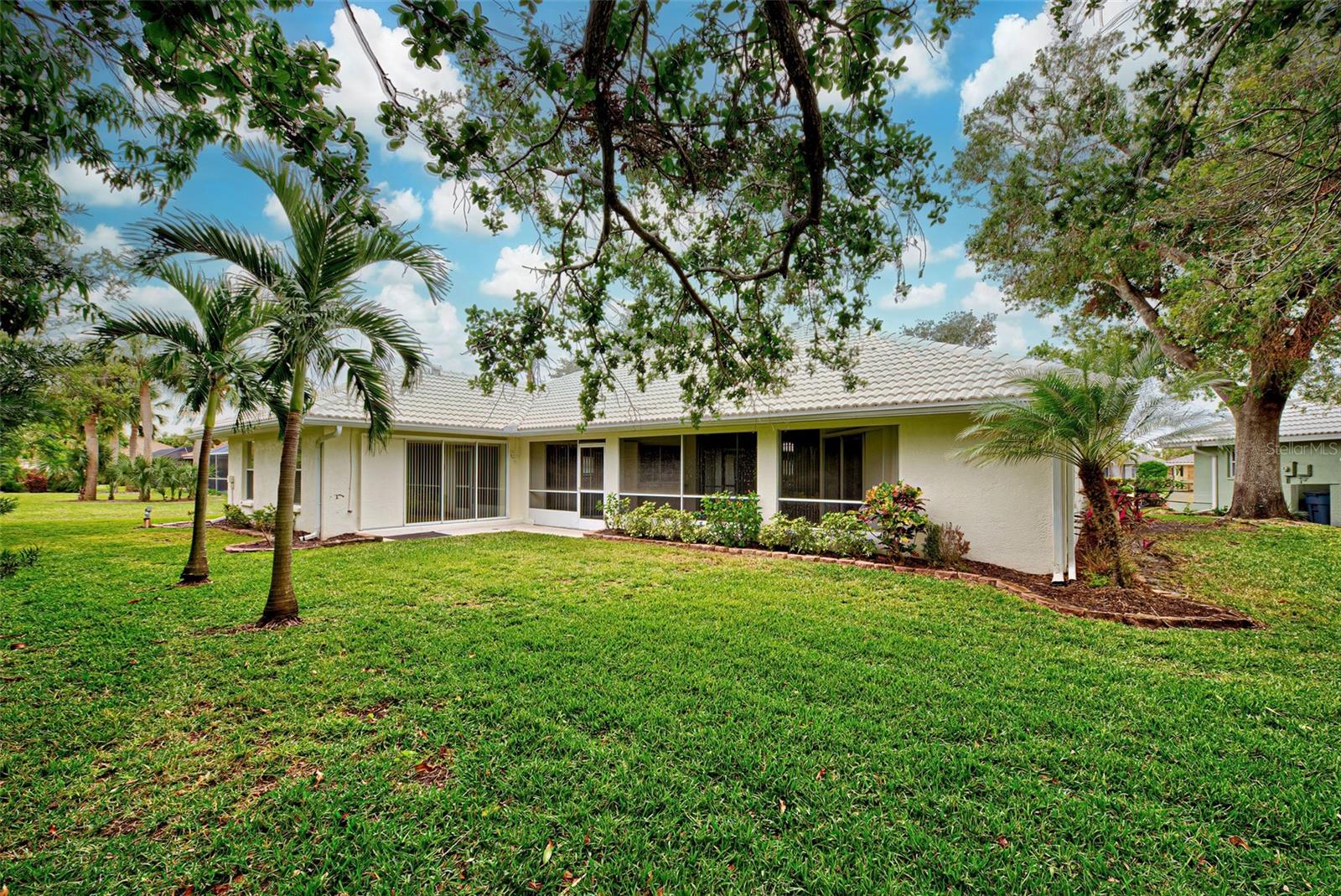THE LAKES OF JACARANDA - Residential
