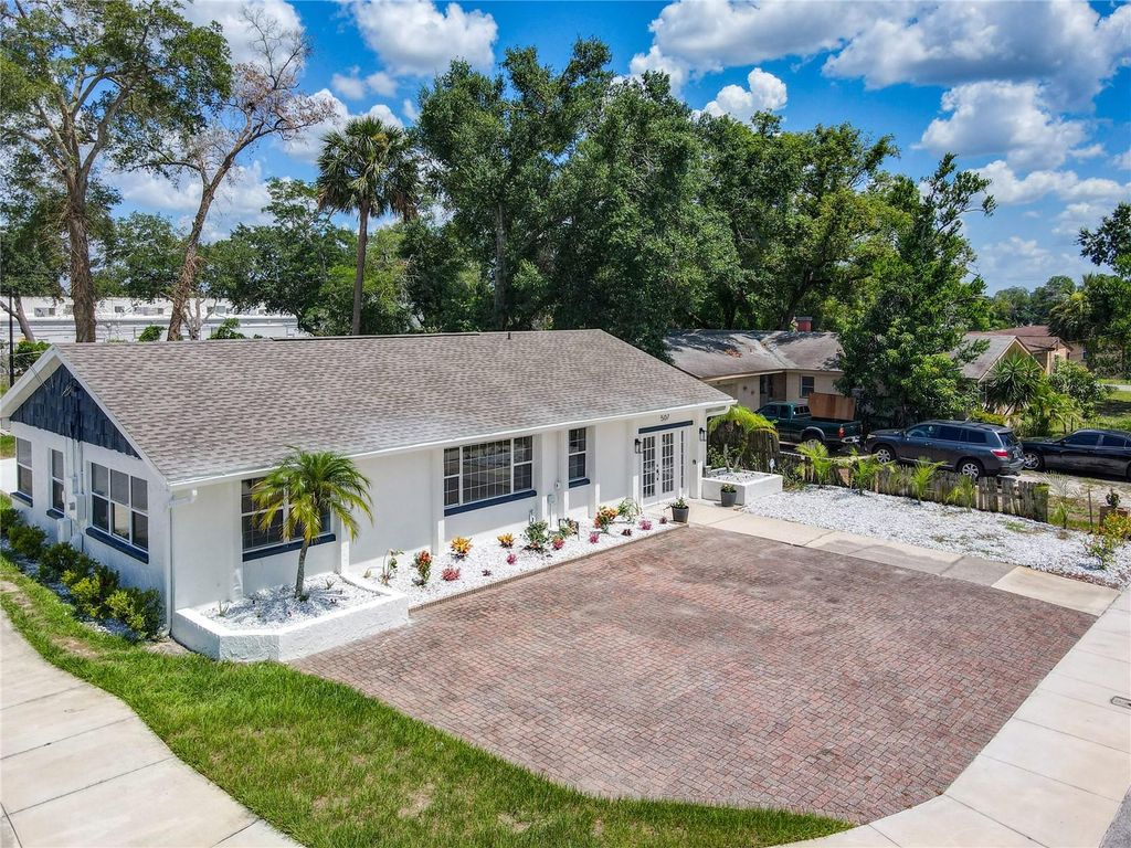 Photo of 507 East Street, Longwood, FL 32750 (MLS # O6332595)