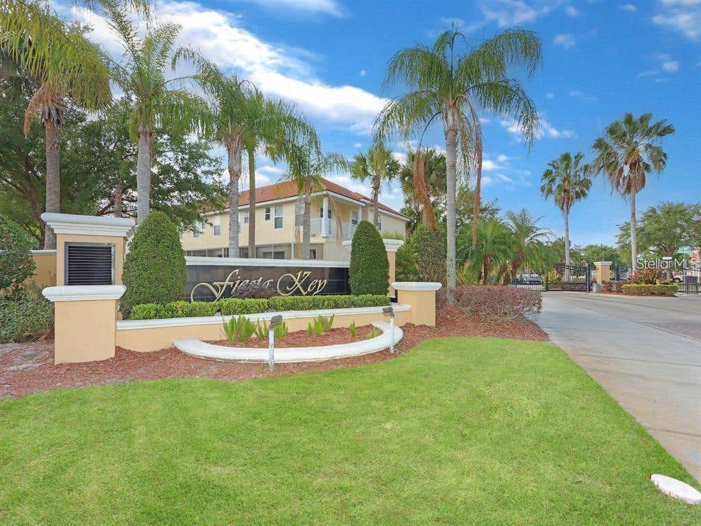 Photo of 1106 S Beach Circle, Kissimmee, FL 34746 (MLS # G5116072)