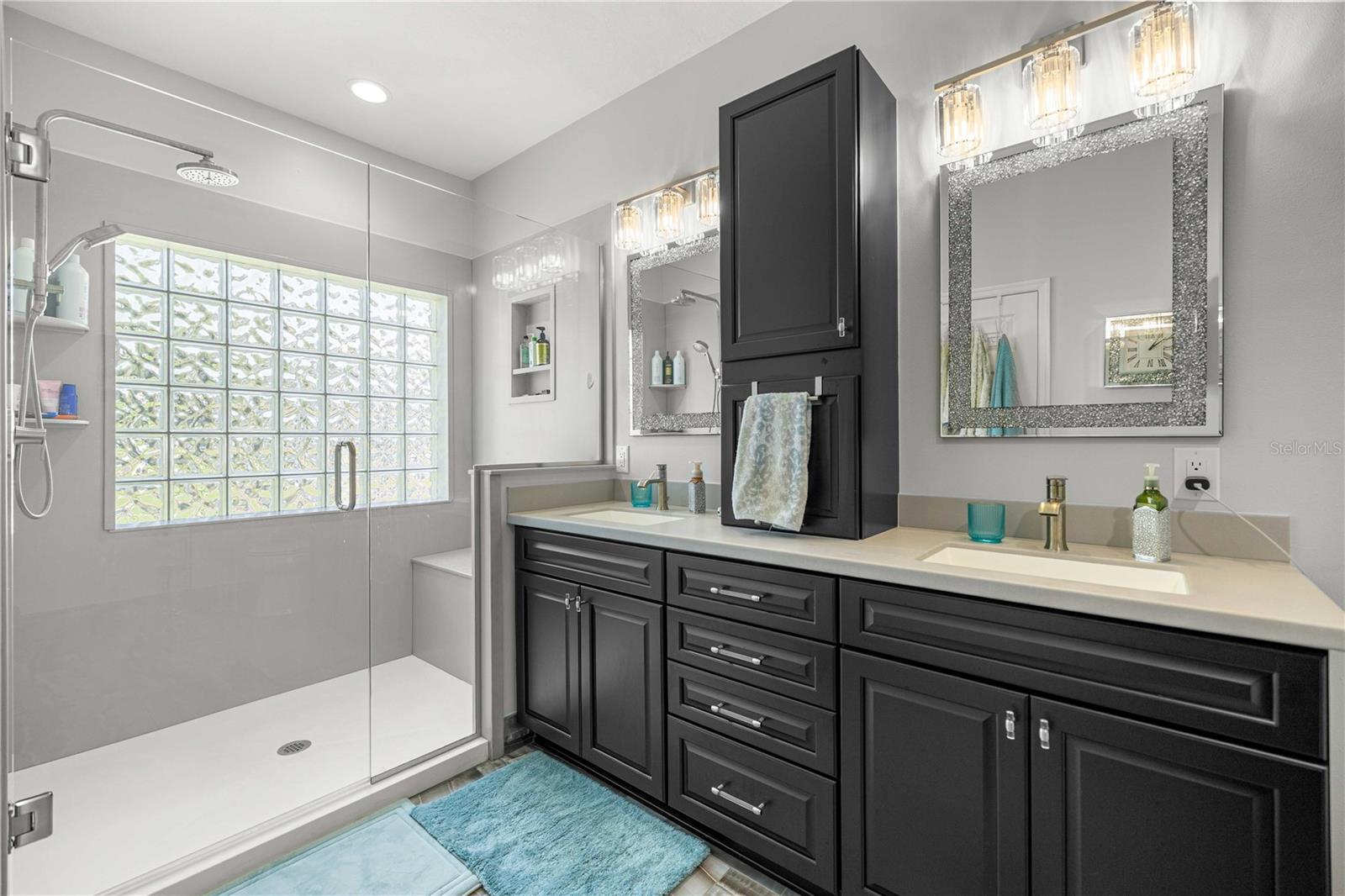 OAK RUN GOLFVIEW B - Residential