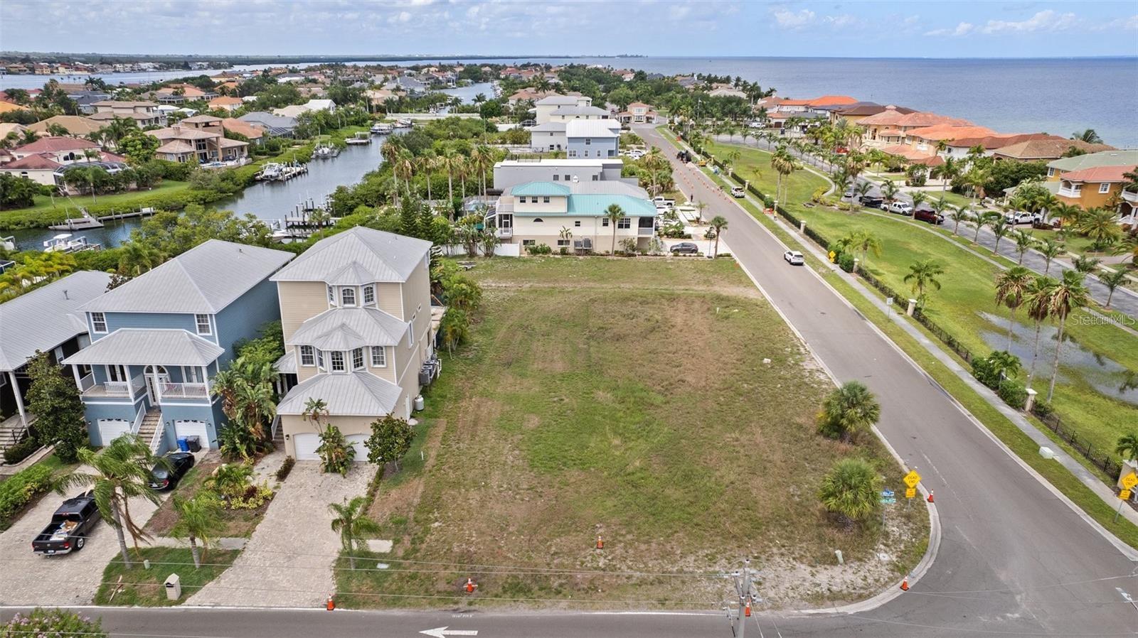 APOLLO KEY VILLAGE - Land