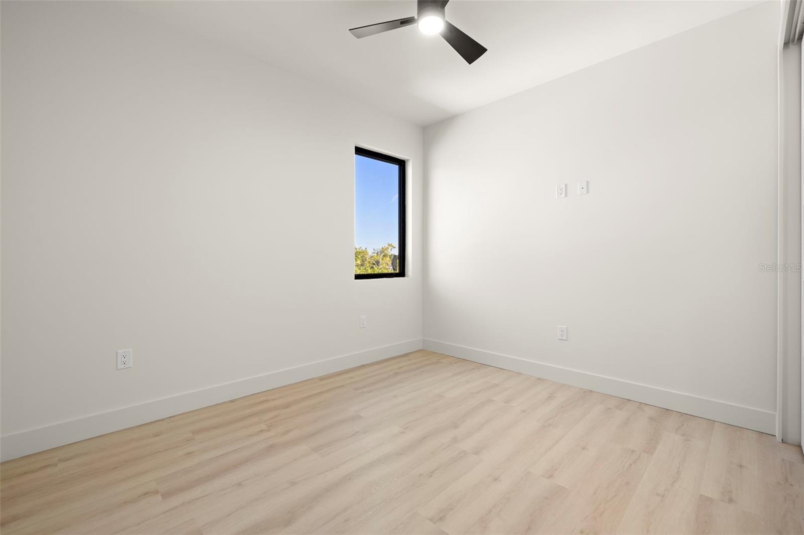 SHORE ACRES OVERLOOK SEC - Residential