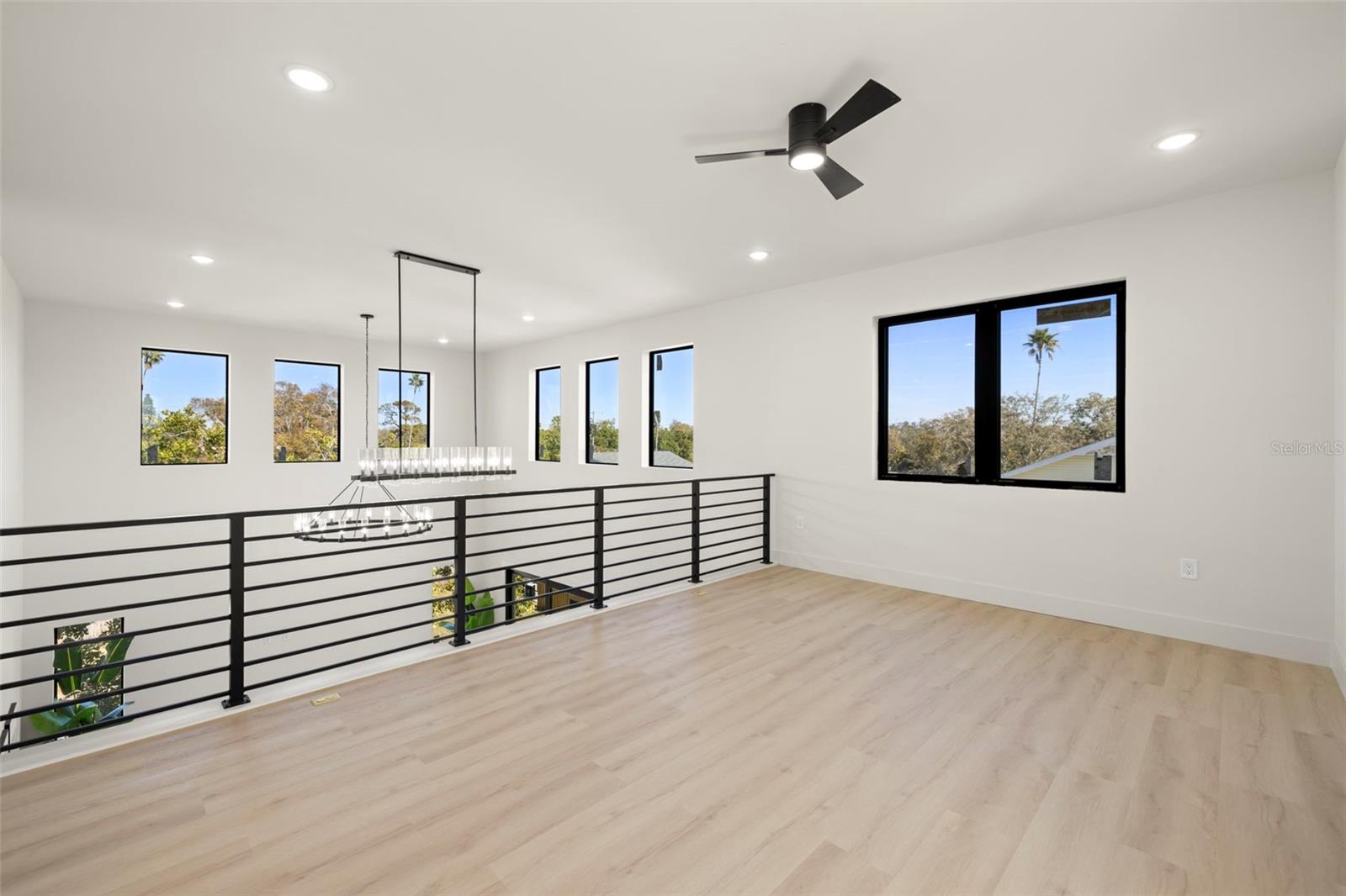 SHORE ACRES OVERLOOK SEC - Residential