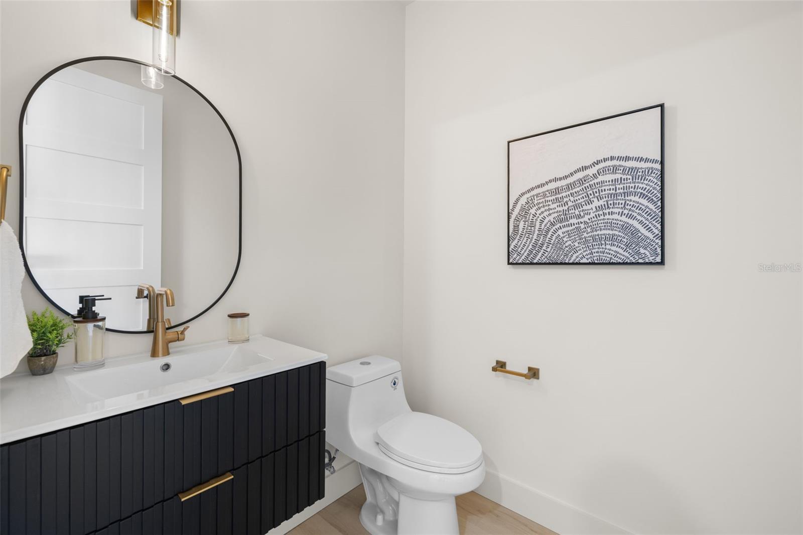 SHORE ACRES OVERLOOK SEC - Residential
