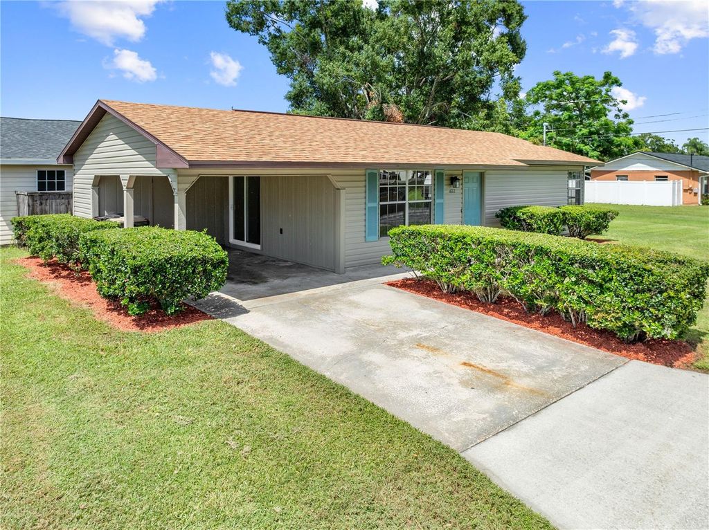 Photo of 1612 16th Street, Saint Cloud, FL 34769 (MLS # S5142577)