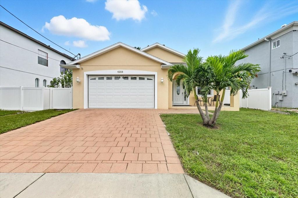 Photo of 4208 N Howard Avenue, Tampa, FL 33607 (MLS # TB8430547)