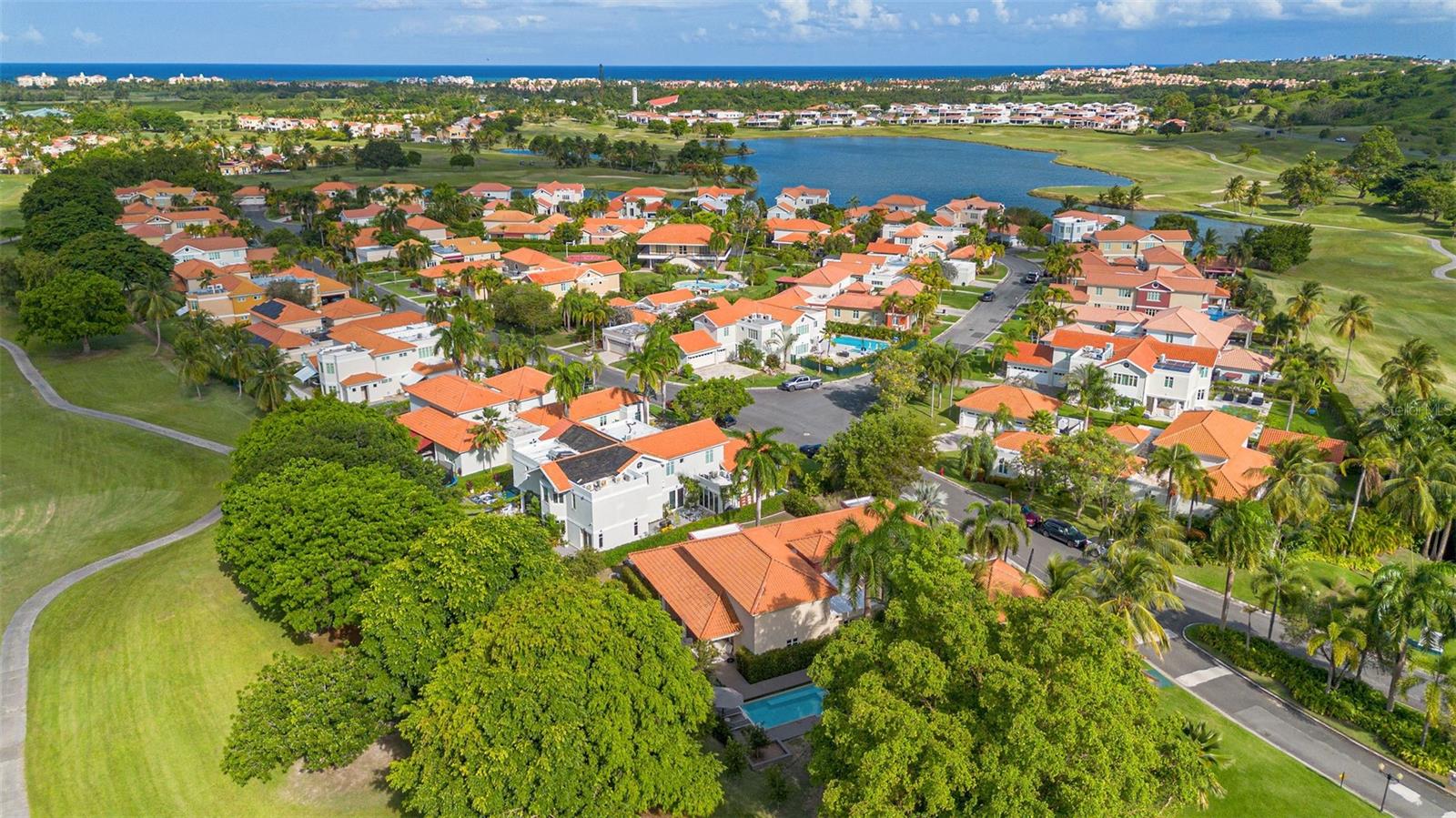 COSTA VERDE - Residential
