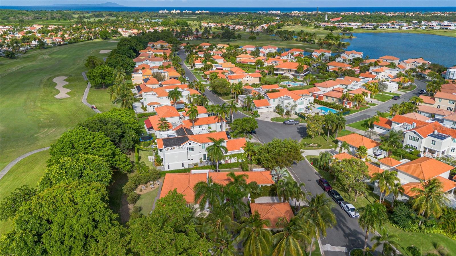 COSTA VERDE - Residential