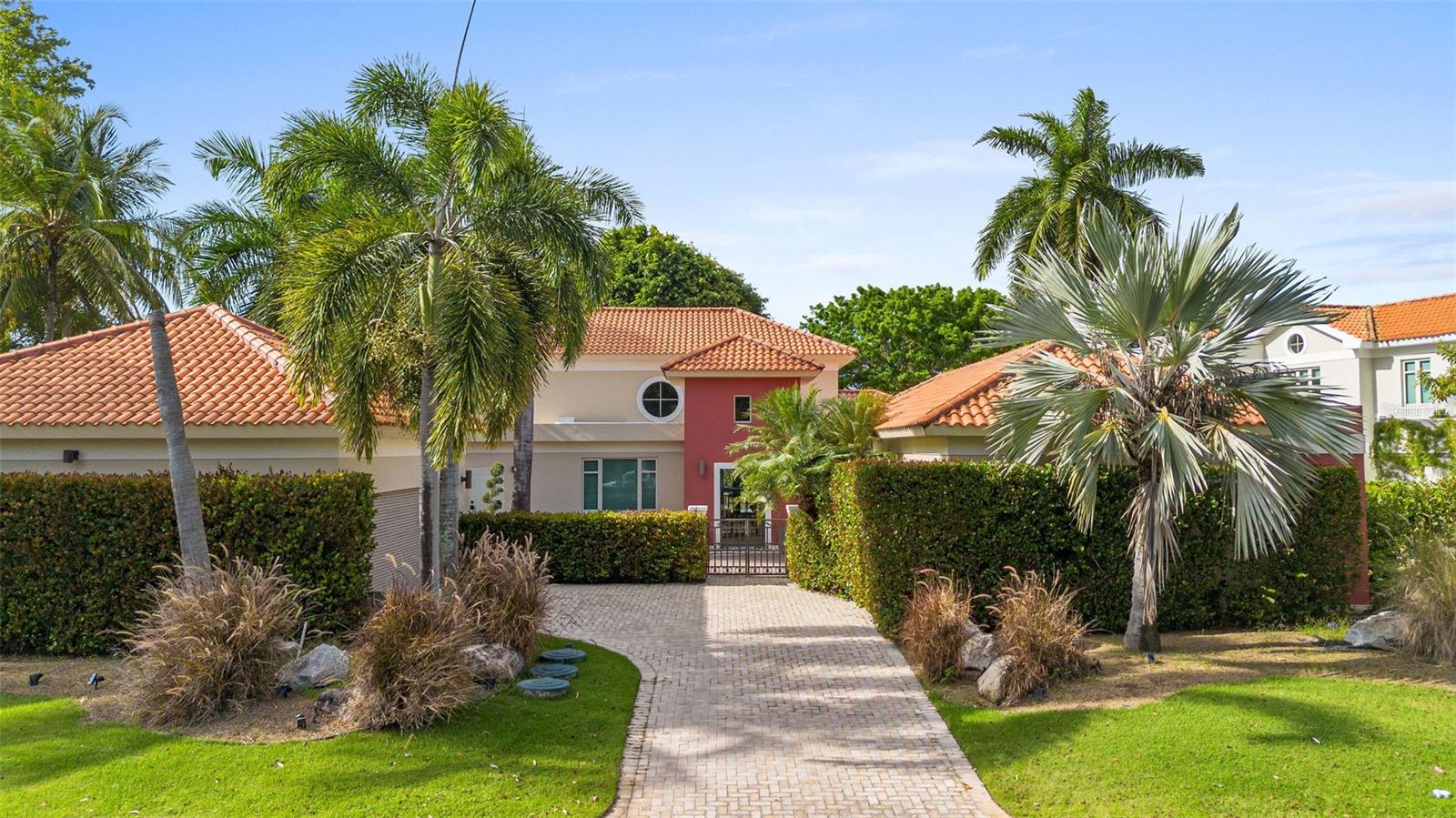COSTA VERDE - Residential
