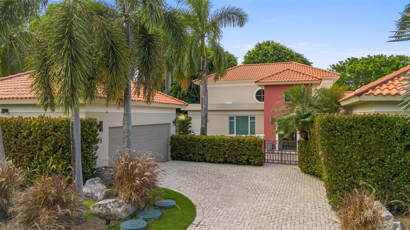 COSTA VERDE - Residential