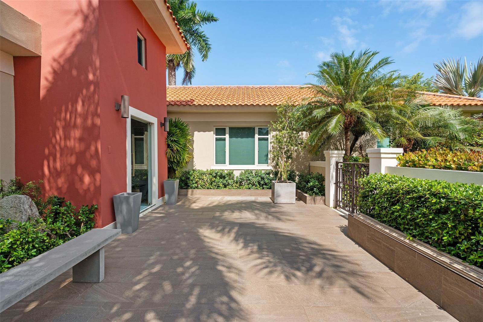 COSTA VERDE - Residential