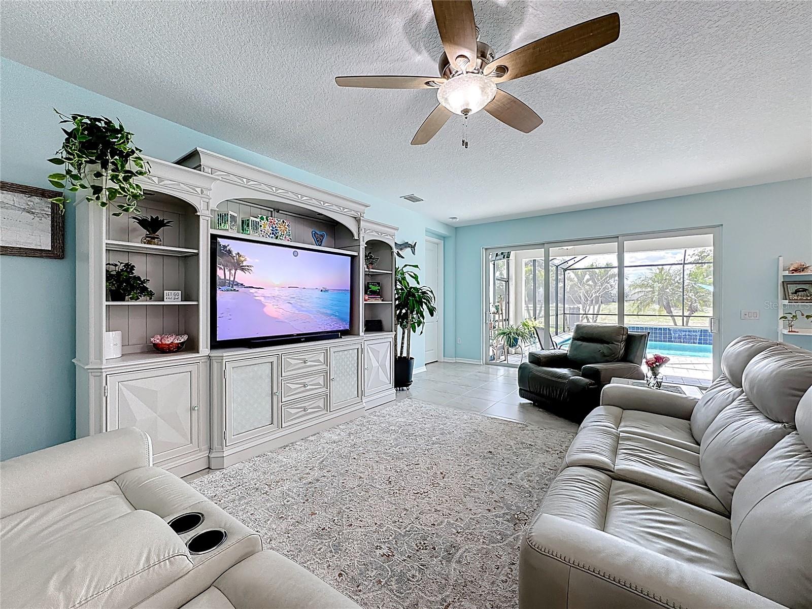 OASIS/WEST VLGS PH 1 - Residential