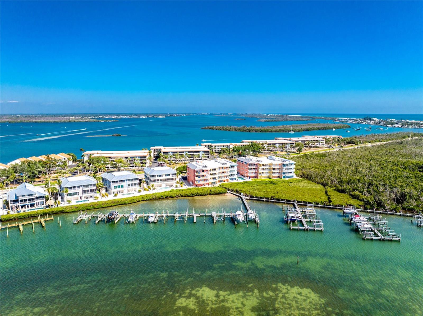 MARINER VILLAGE PH 01 BLDG 02 - Residential