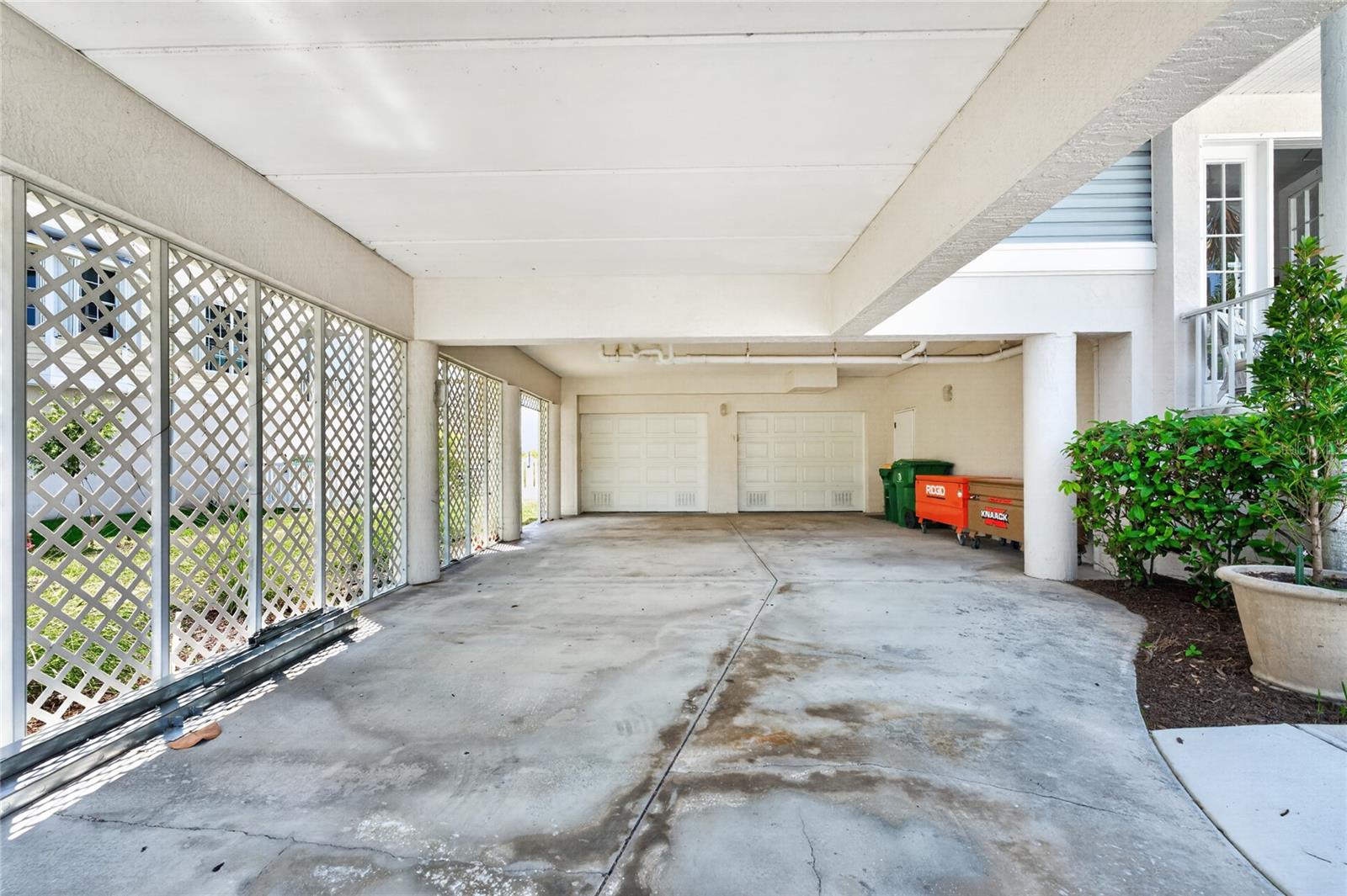 MARINER VILLAGE PH 01 BLDG 02 - Residential