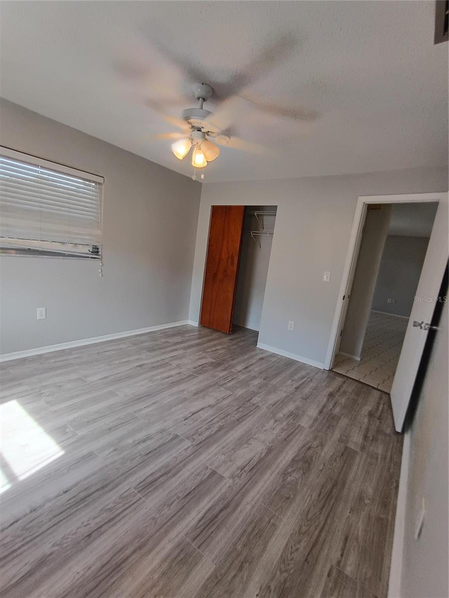 EXECUTIVE WOODS - Residential