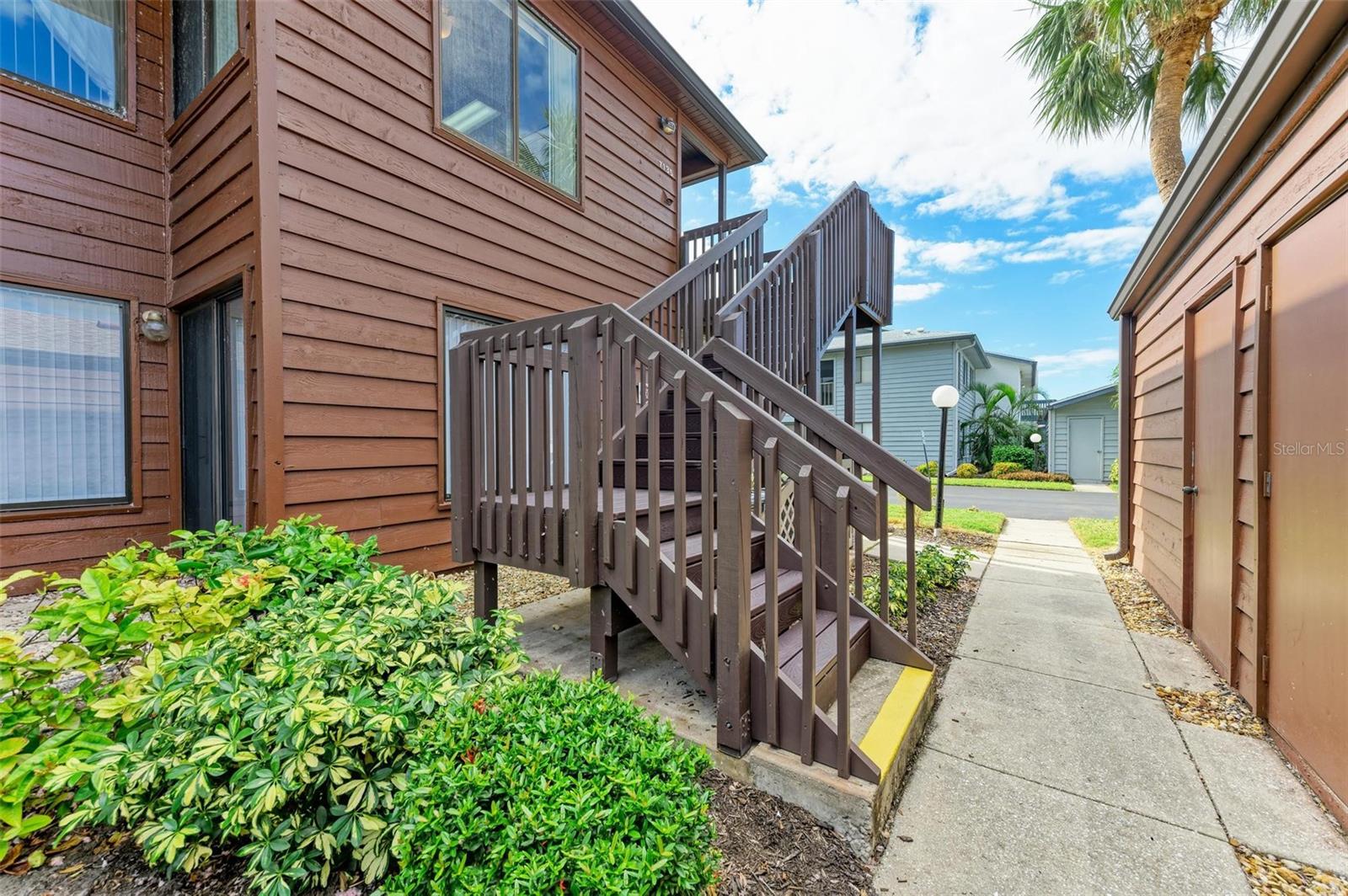7135 27TH AVENUE W 7135