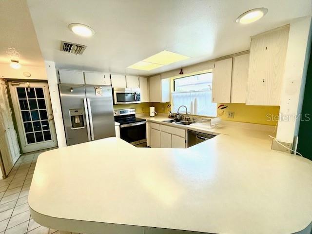 HOLIDAY LAKES WEST - Residential