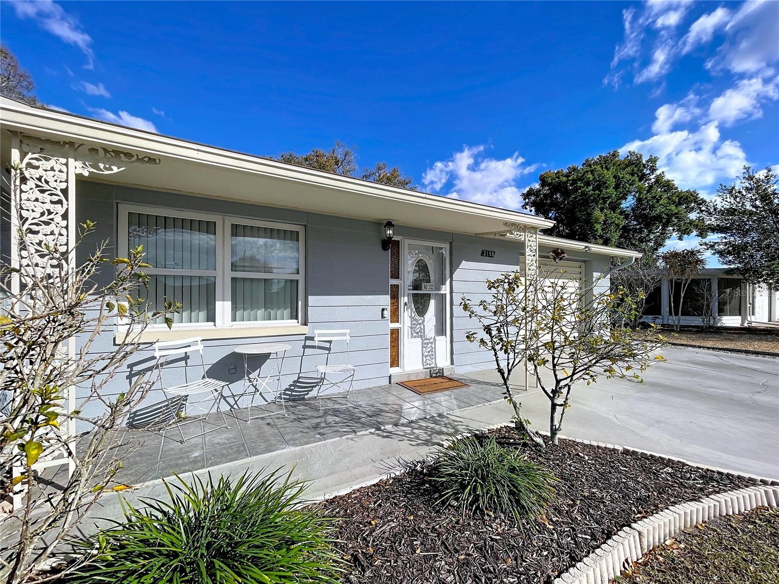 HOLIDAY GARDENS - Residential