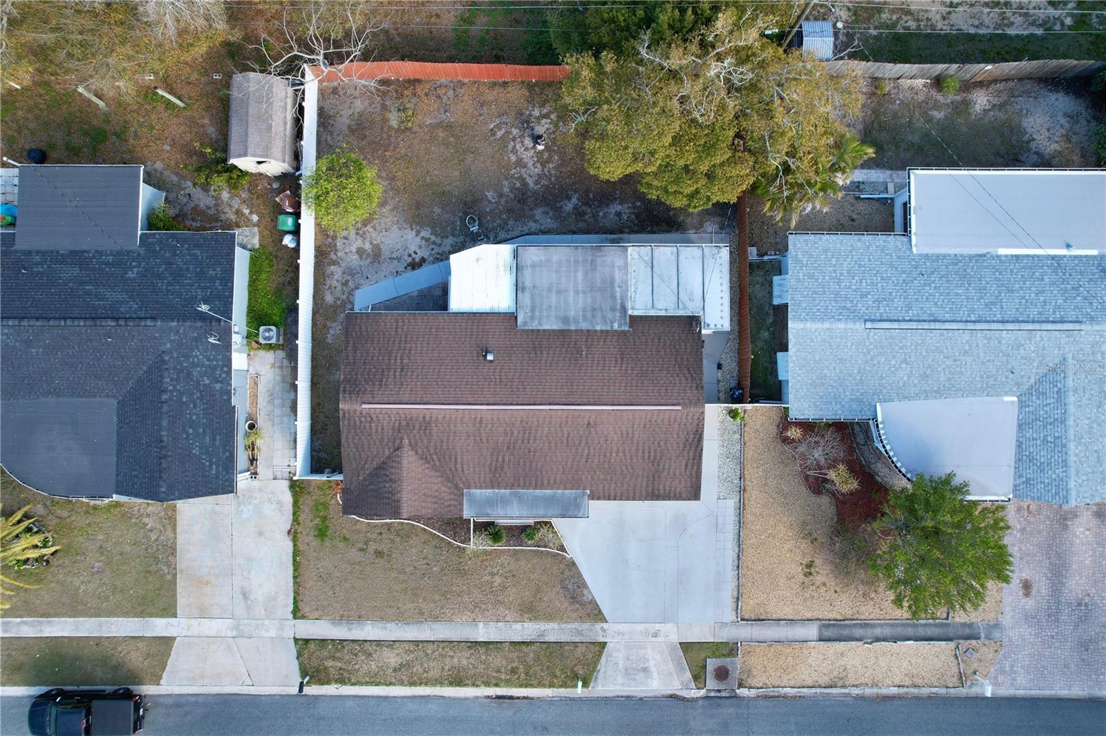 HOLIDAY GARDENS - Residential