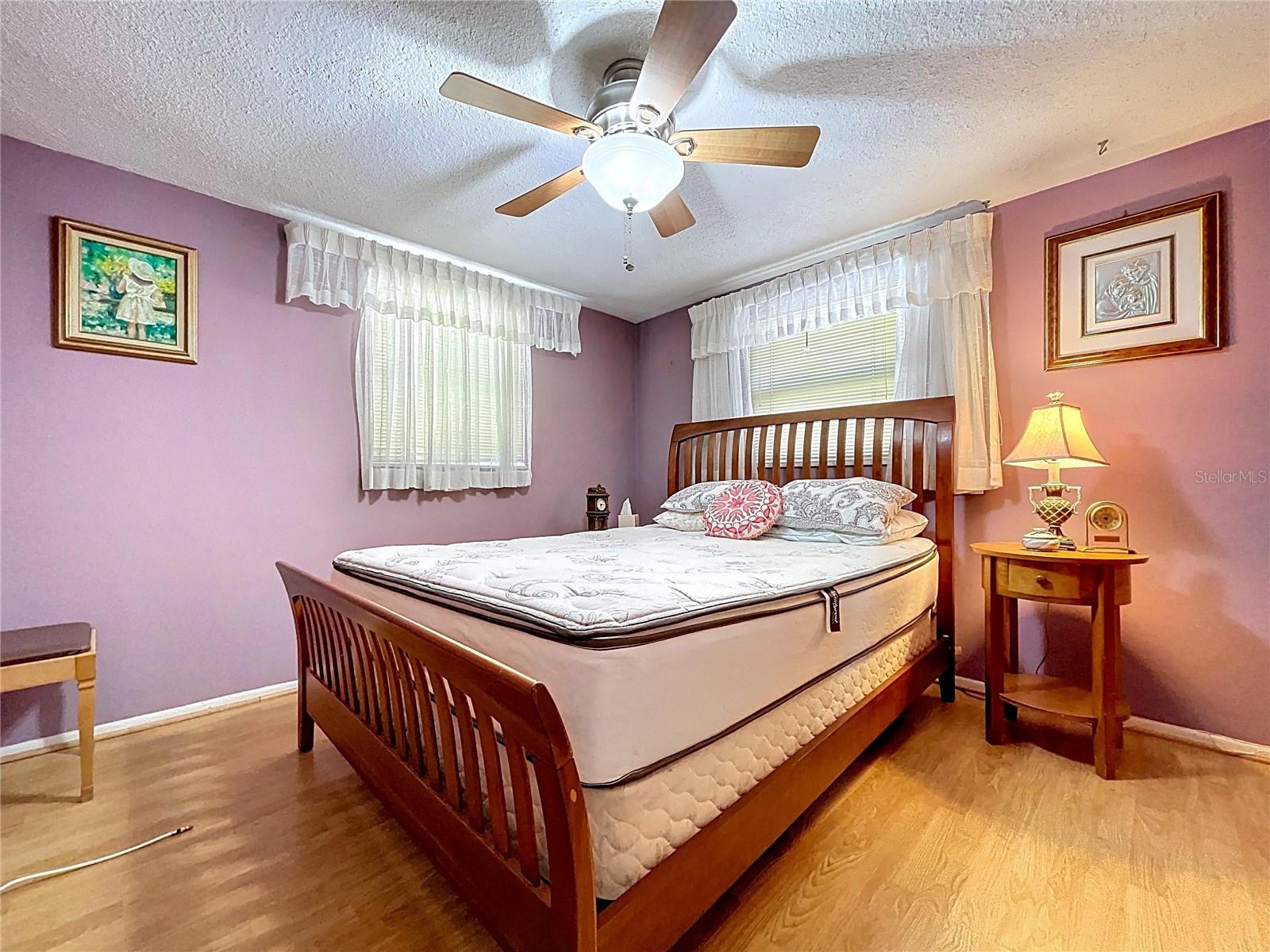 HOLIDAY GARDENS - Residential