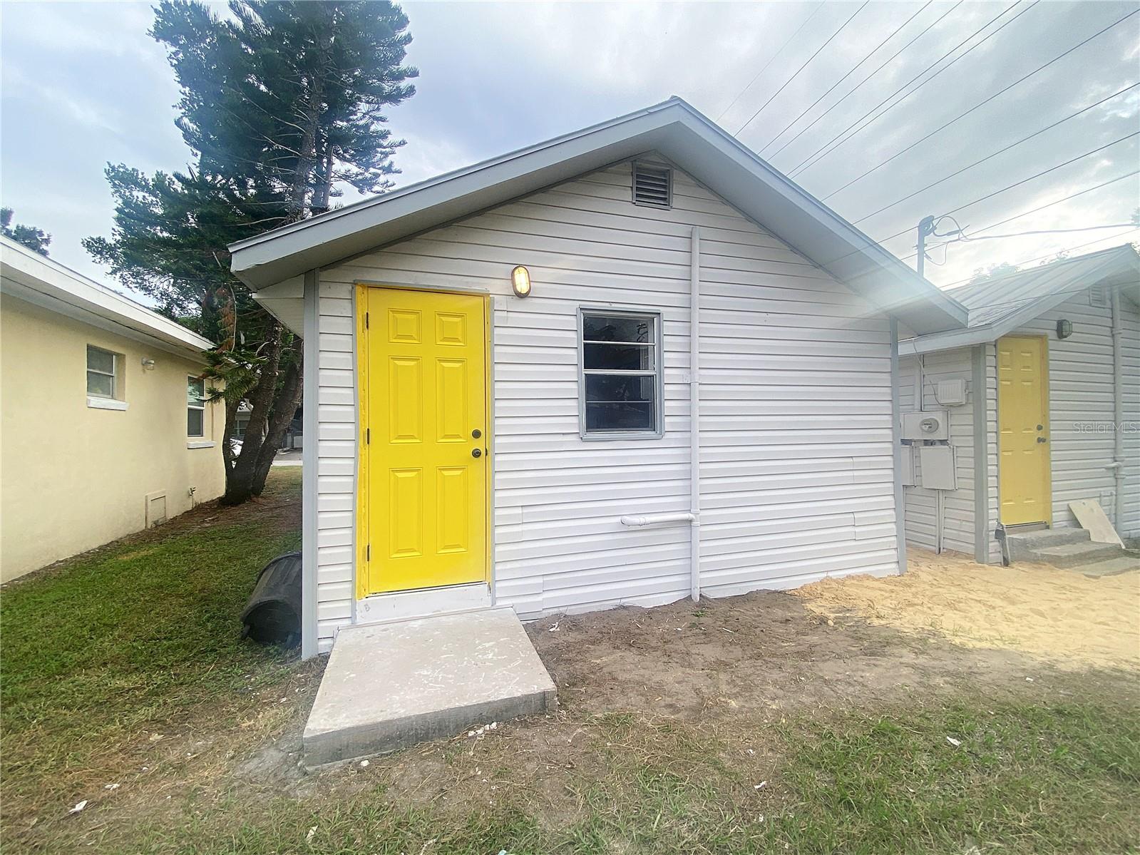 ROOSEVELT MANOR - Residential Lease