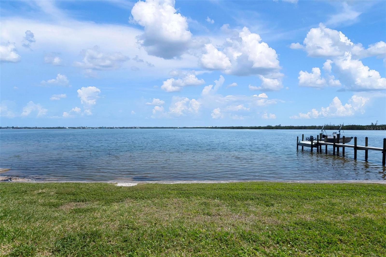 PALMA SOLA HARBOUR SEC 4 - Residential