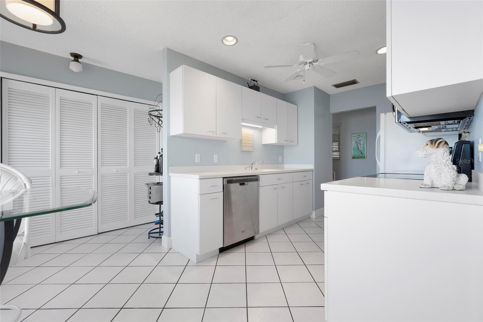 PALMA SOLA HARBOUR SEC 4 - Residential