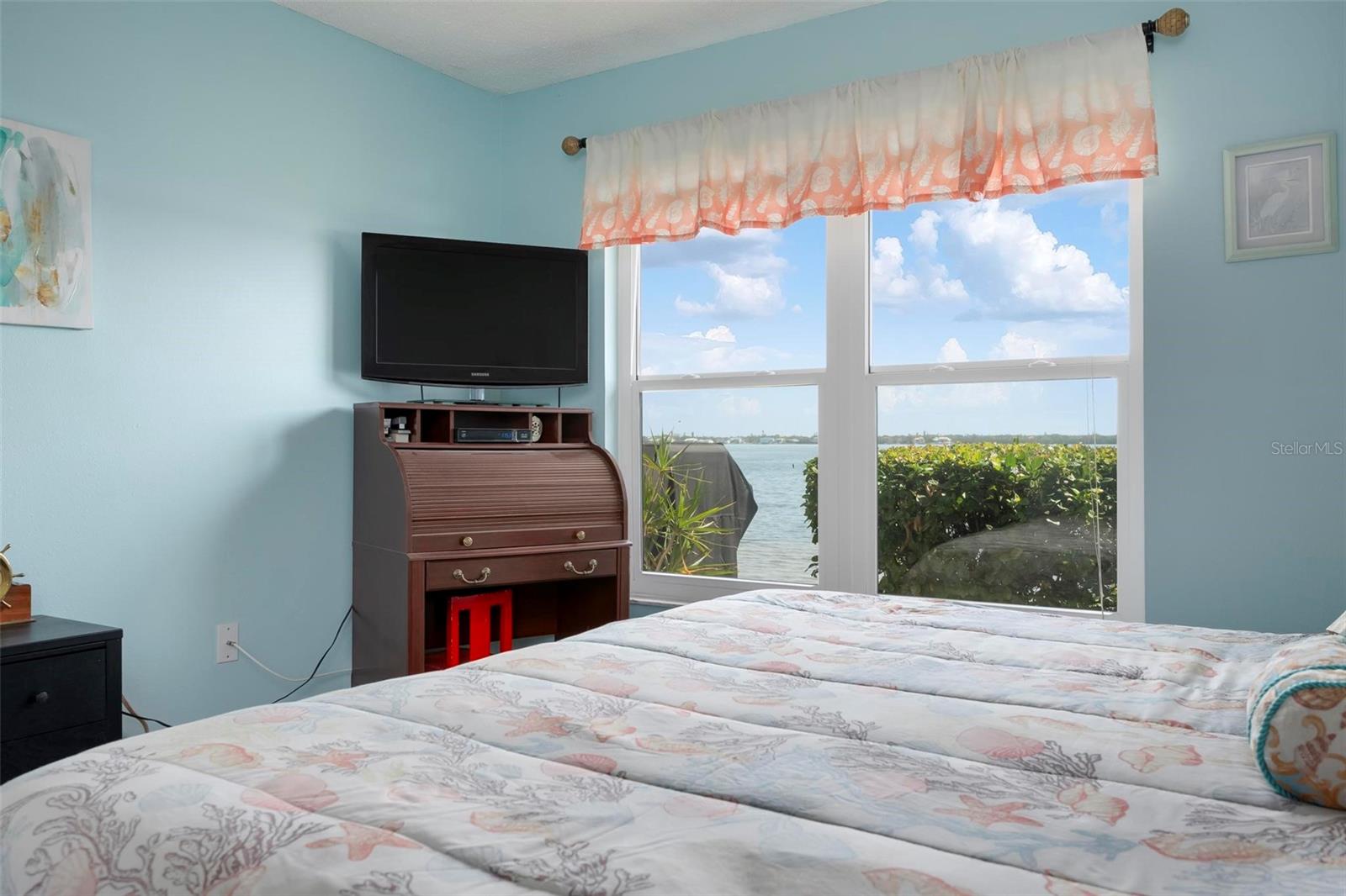 PALMA SOLA HARBOUR SEC 4 - Residential