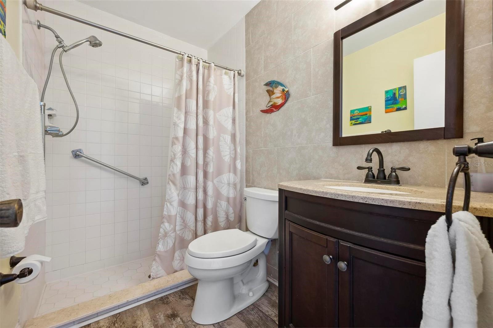 PALMA SOLA HARBOUR SEC 4 - Residential