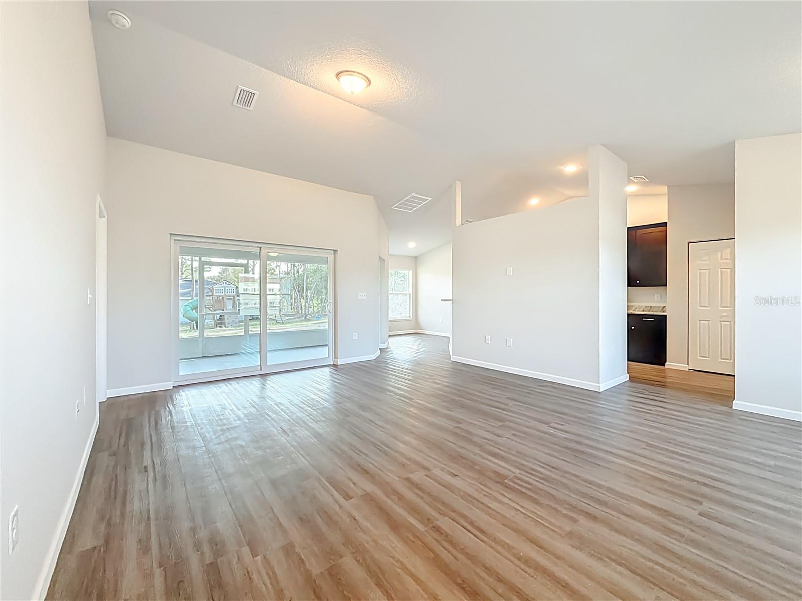 CITRUS SPGS UNIT 13 - Residential