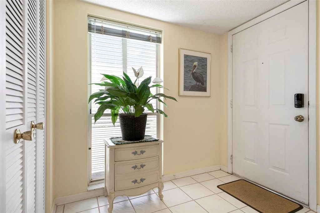 Photo of 451 Wexford Circle #86, Venice, FL 34293 (MLS # N6140743)